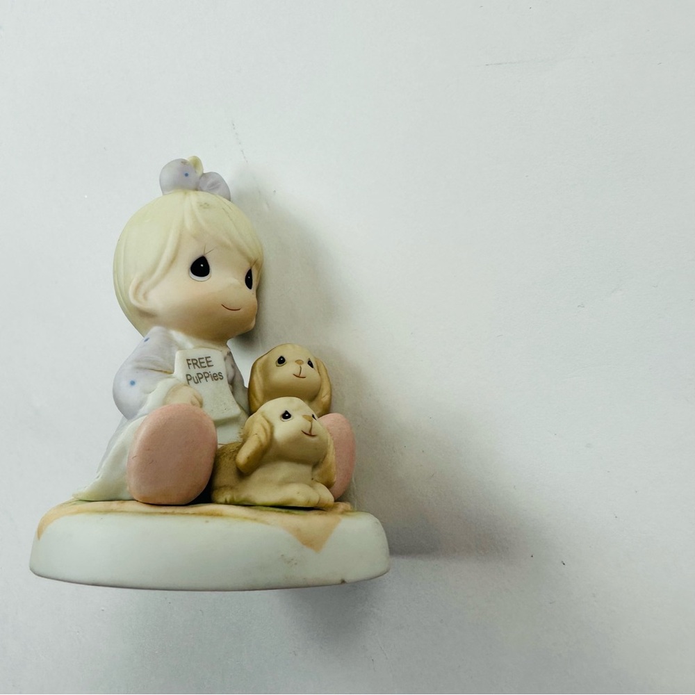 Precious Moments God Loveth a Cheerful Giver Free Puppies Figurine